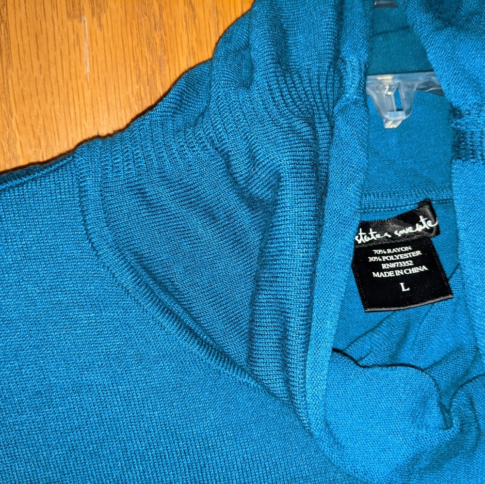 United States sweaters, L teal tneck tunic length